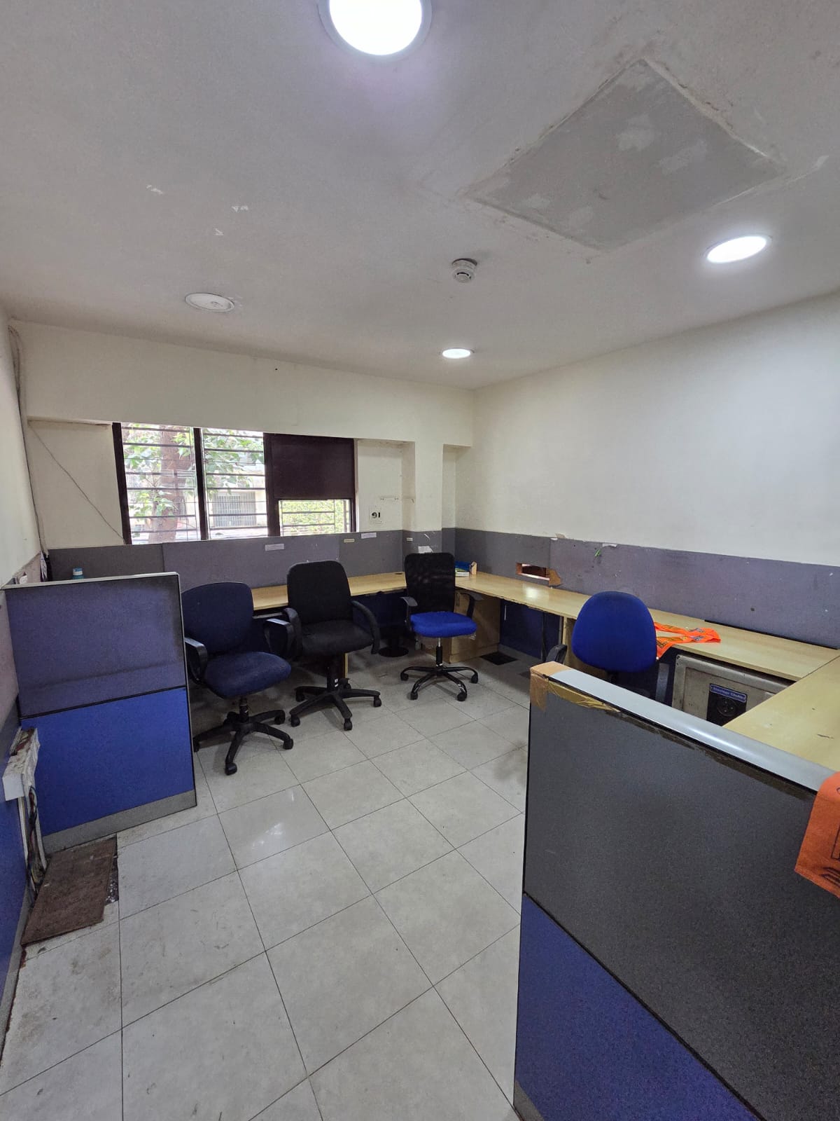 Premium Commercial Office Space for Rent in Borivali West